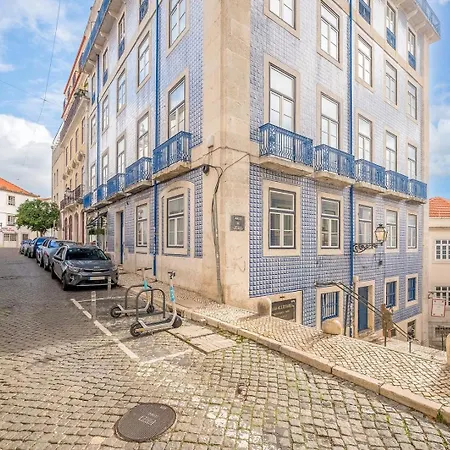Classy Duplex In Historic Appartement Lisboa