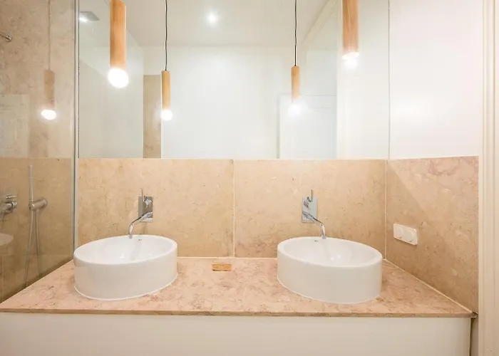 Апартаменти Classy Duplex In Historic